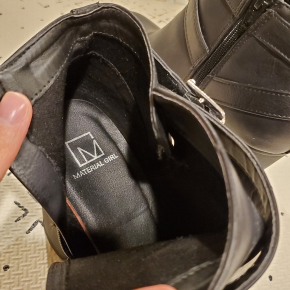 Material Girl Lexia Block Heel Booties, 10 - Picture 7 of 8